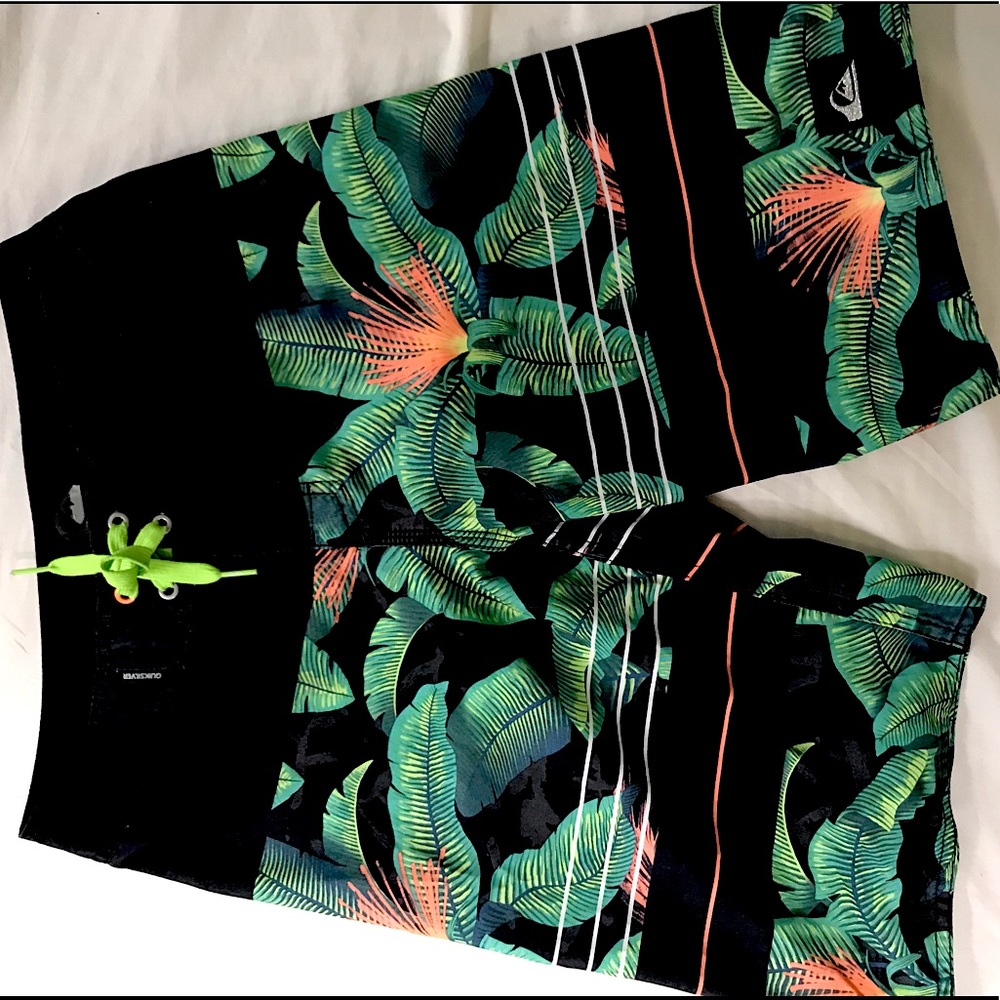 Boardshort Size 27 - Quiksilver
